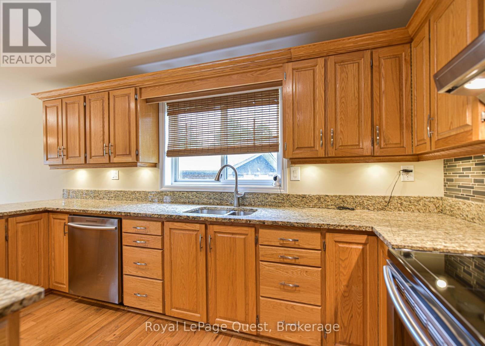 27 Heyden Avenue, Orillia, Ontario  L3V 0G5 - Photo 14 - S12951264