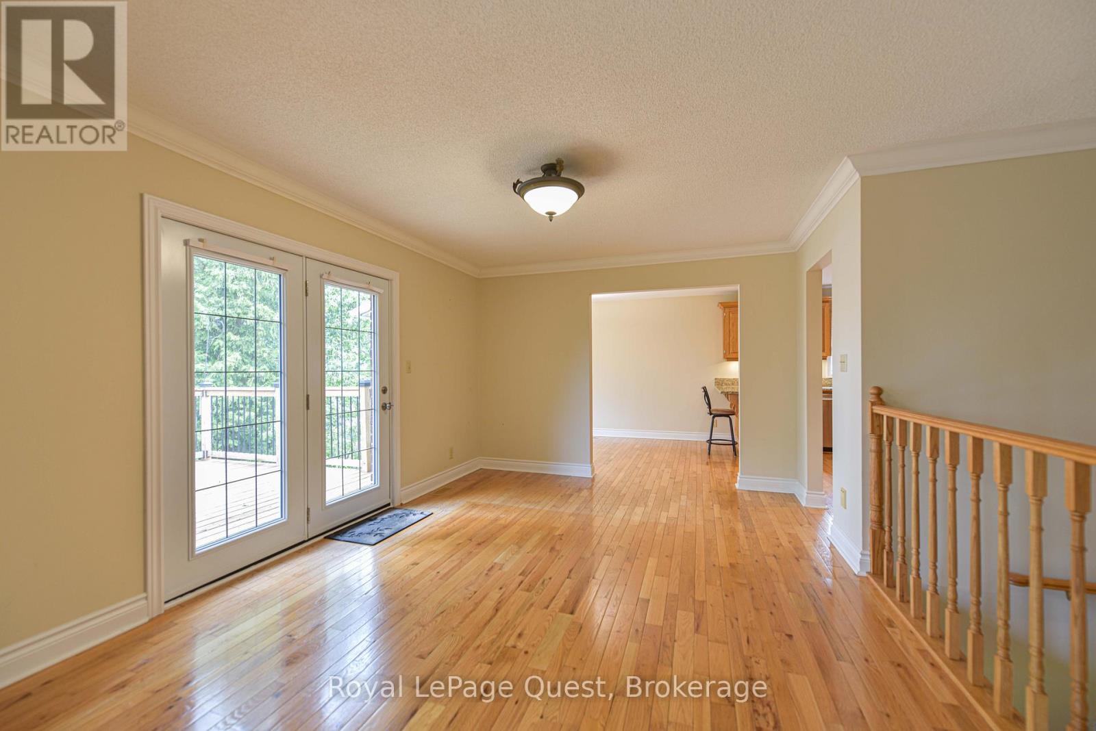 27 Heyden Avenue, Orillia, Ontario  L3V 0G5 - Photo 8 - S12951264