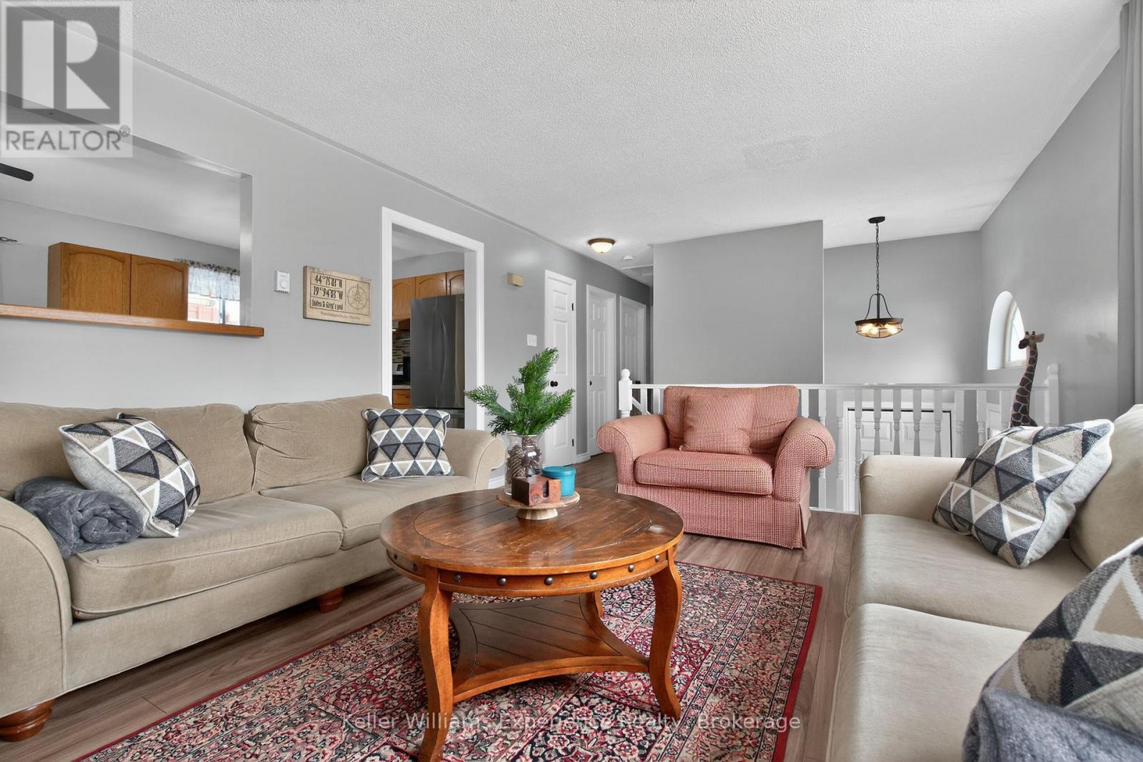 73 Therrien Court, Penetanguishene, Ontario  L9M 1P6 - Photo 4 - S12951268