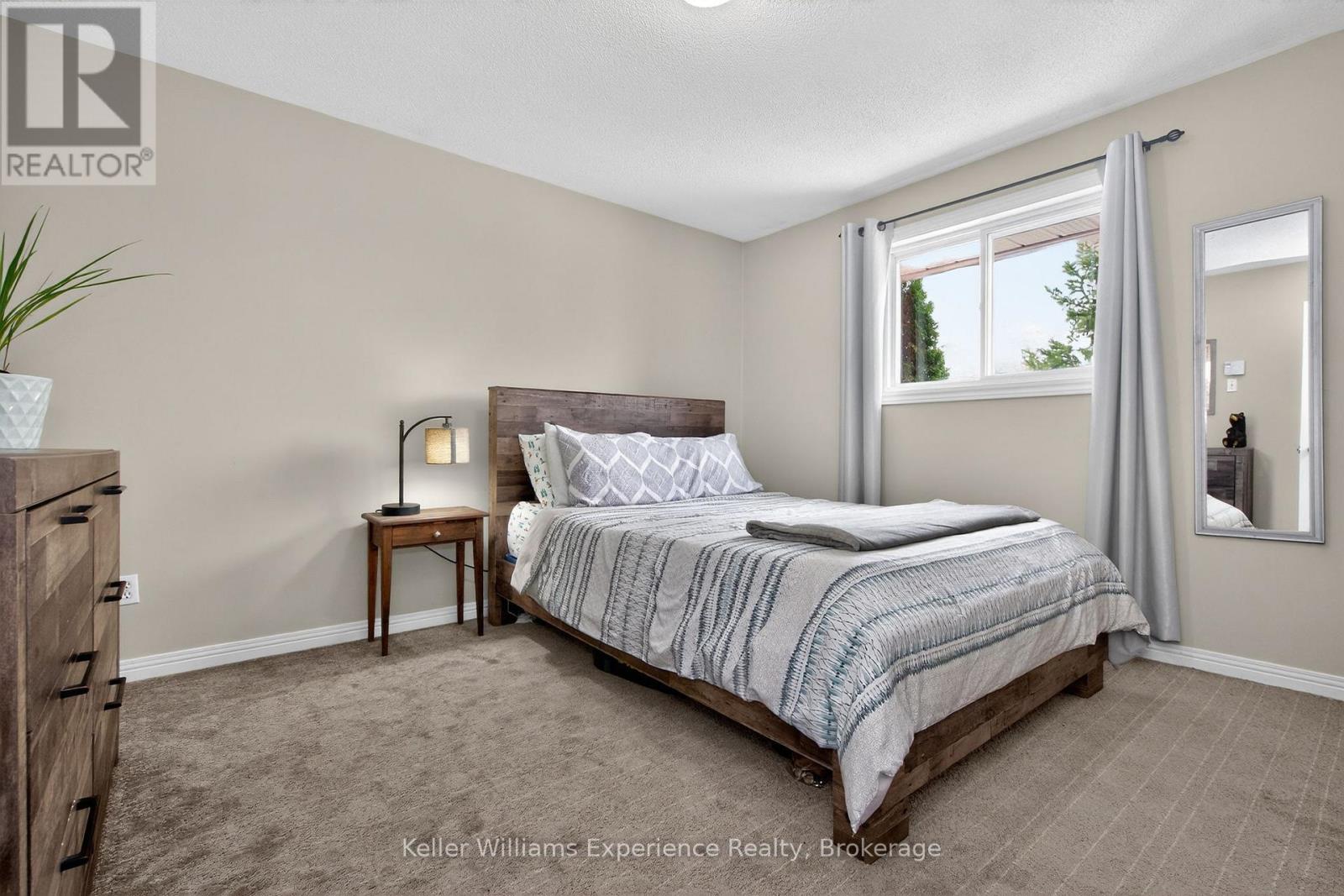 73 Therrien Court, Penetanguishene, Ontario  L9M 1P6 - Photo 7 - S12951268