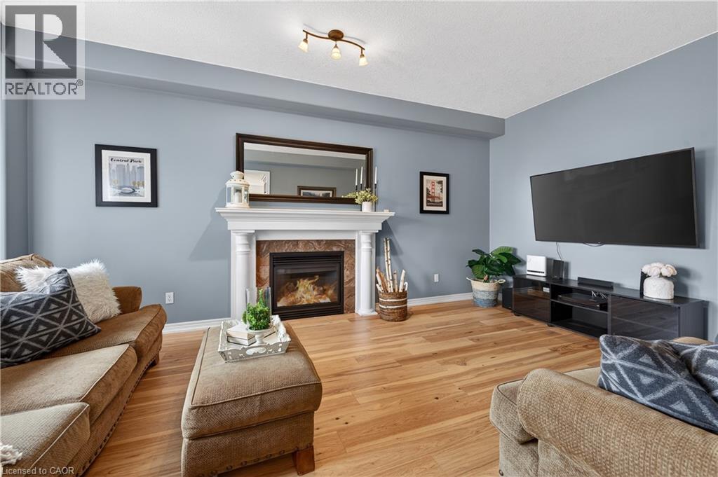 17 Heathcote Court, Grimsby, Ontario  L3M 0A6 - Photo 14 - 40817273