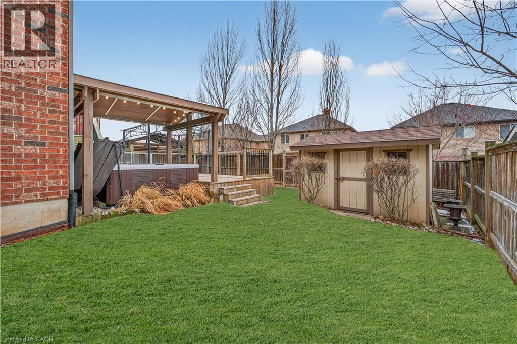 17 Heathcote Court, Grimsby, Ontario  L3M 0A6 - Photo 32 - 40817273