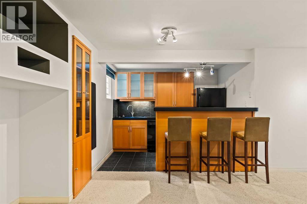 1560 Strathcona Drive SW, Calgary, Alberta  T3H 4R8 - Photo 39 - A2290403