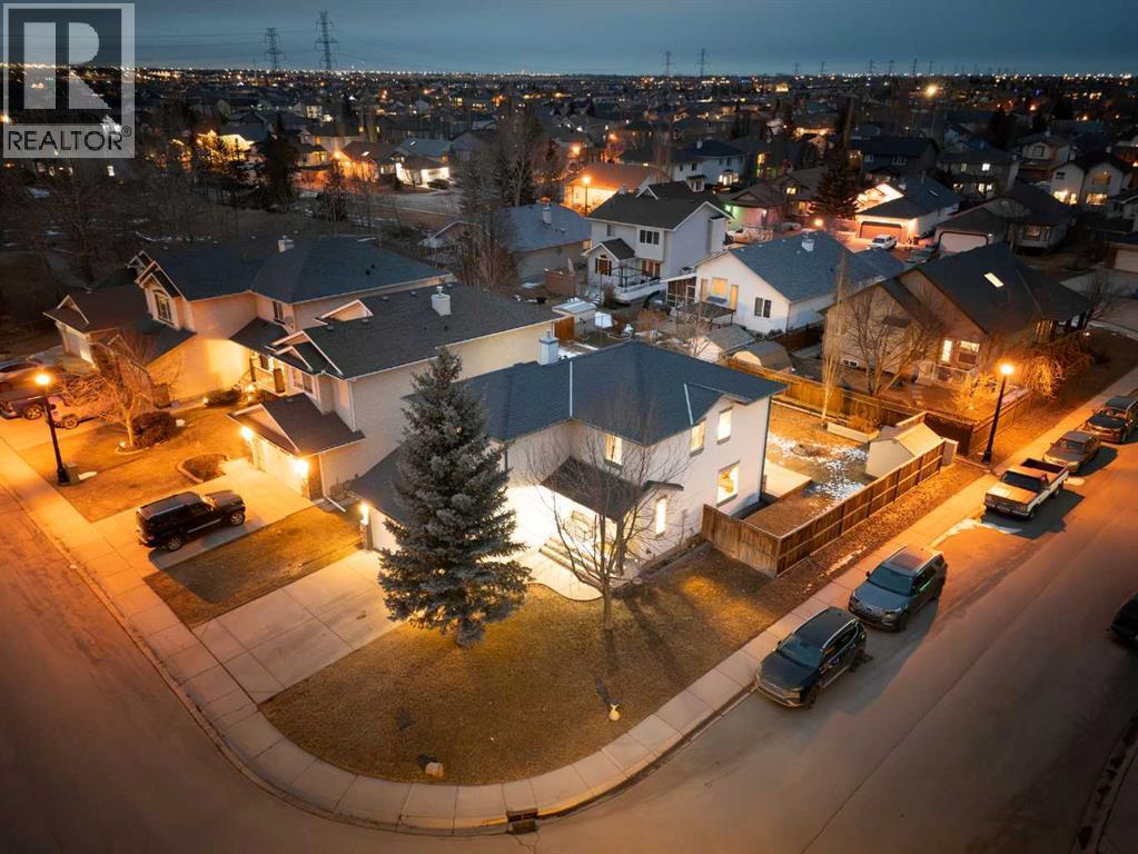 164 West Lakeview Circle, Chestermere, Alberta