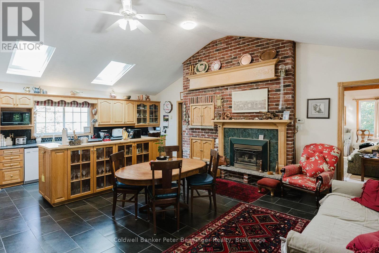 133889 Allan Park Road, West Grey, Ontario  N0G 1S0 - Photo 7 - X12950956