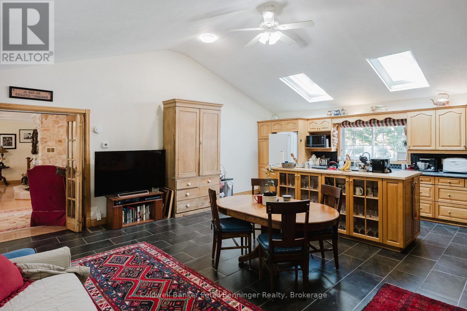 133889 Allan Park Road, West Grey, Ontario  N0G 1S0 - Photo 8 - X12950956