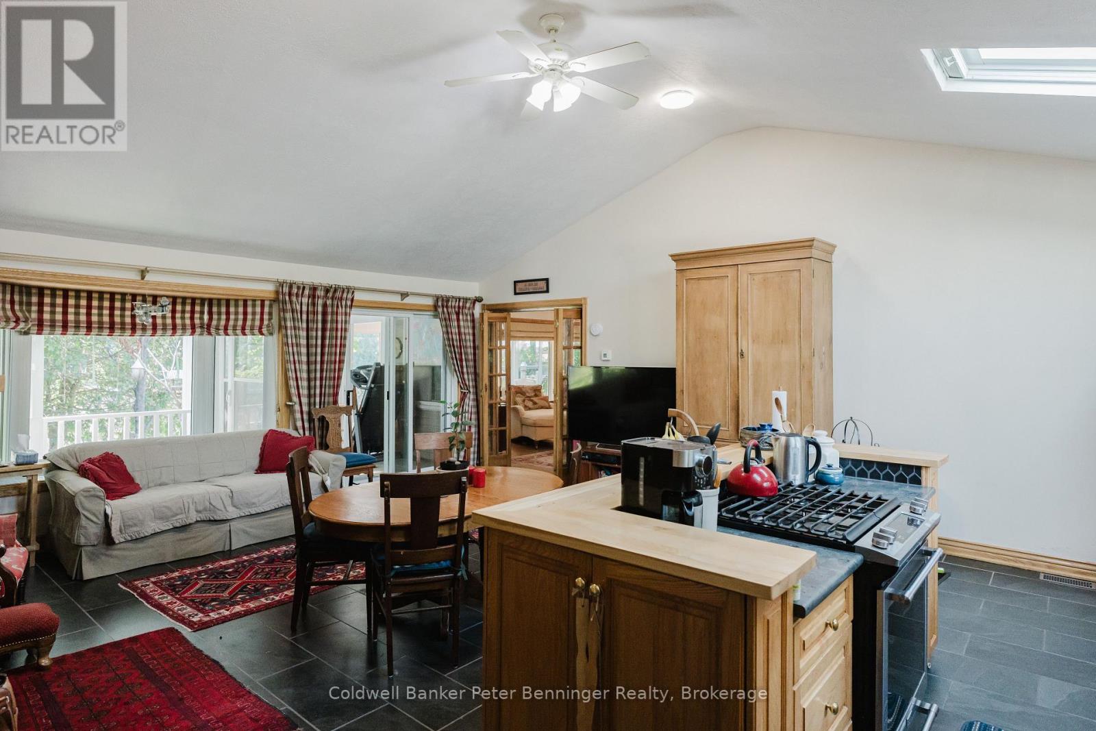 133889 Allan Park Road, West Grey, Ontario  N0G 1S0 - Photo 9 - X12950956