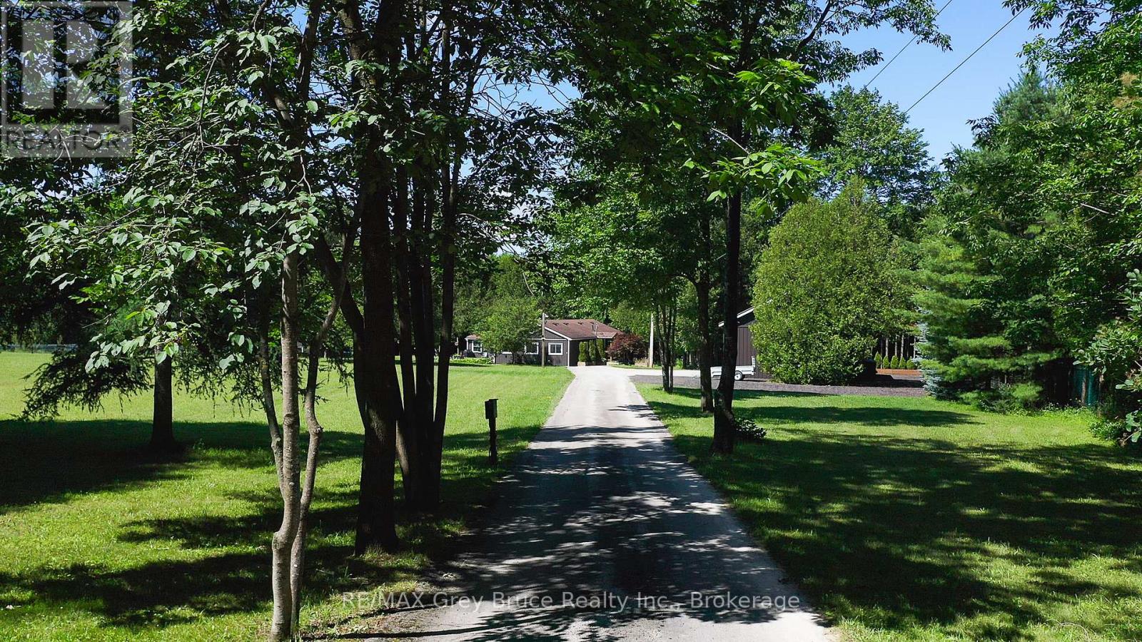 495204 TRAVERSTON ROAD, West Grey, Ontario