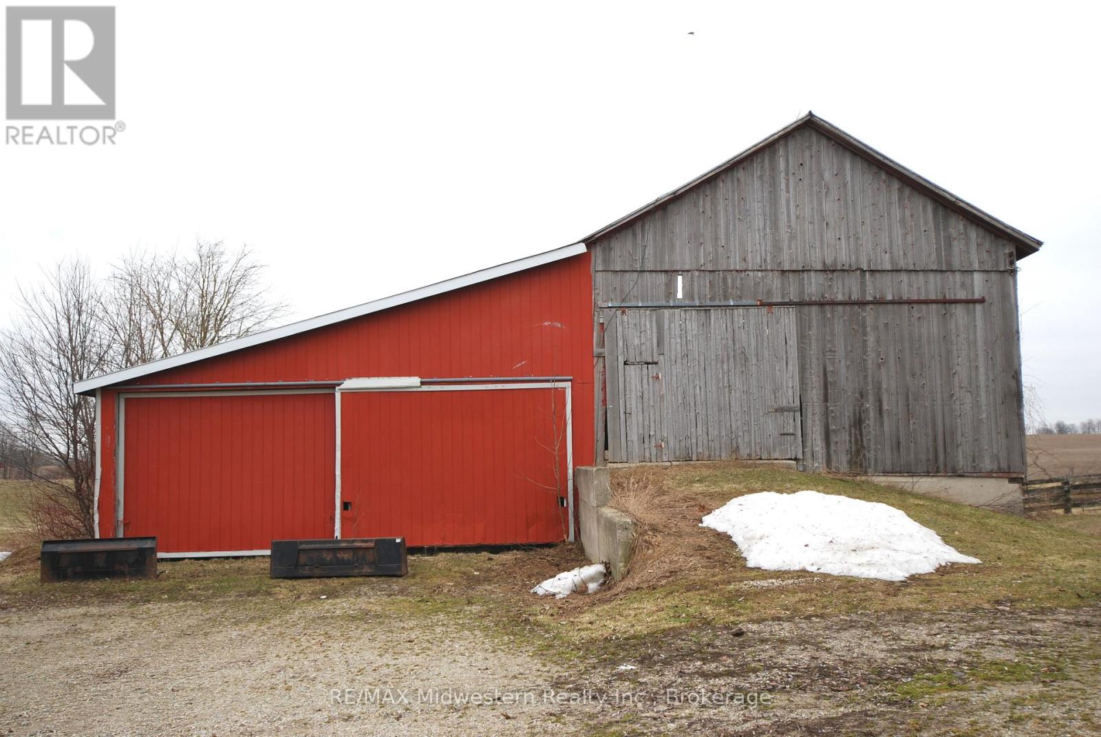 5324 Hwy 9 Highway, Minto, Ontario  N0G 1M0 - Photo 5 - X12951004