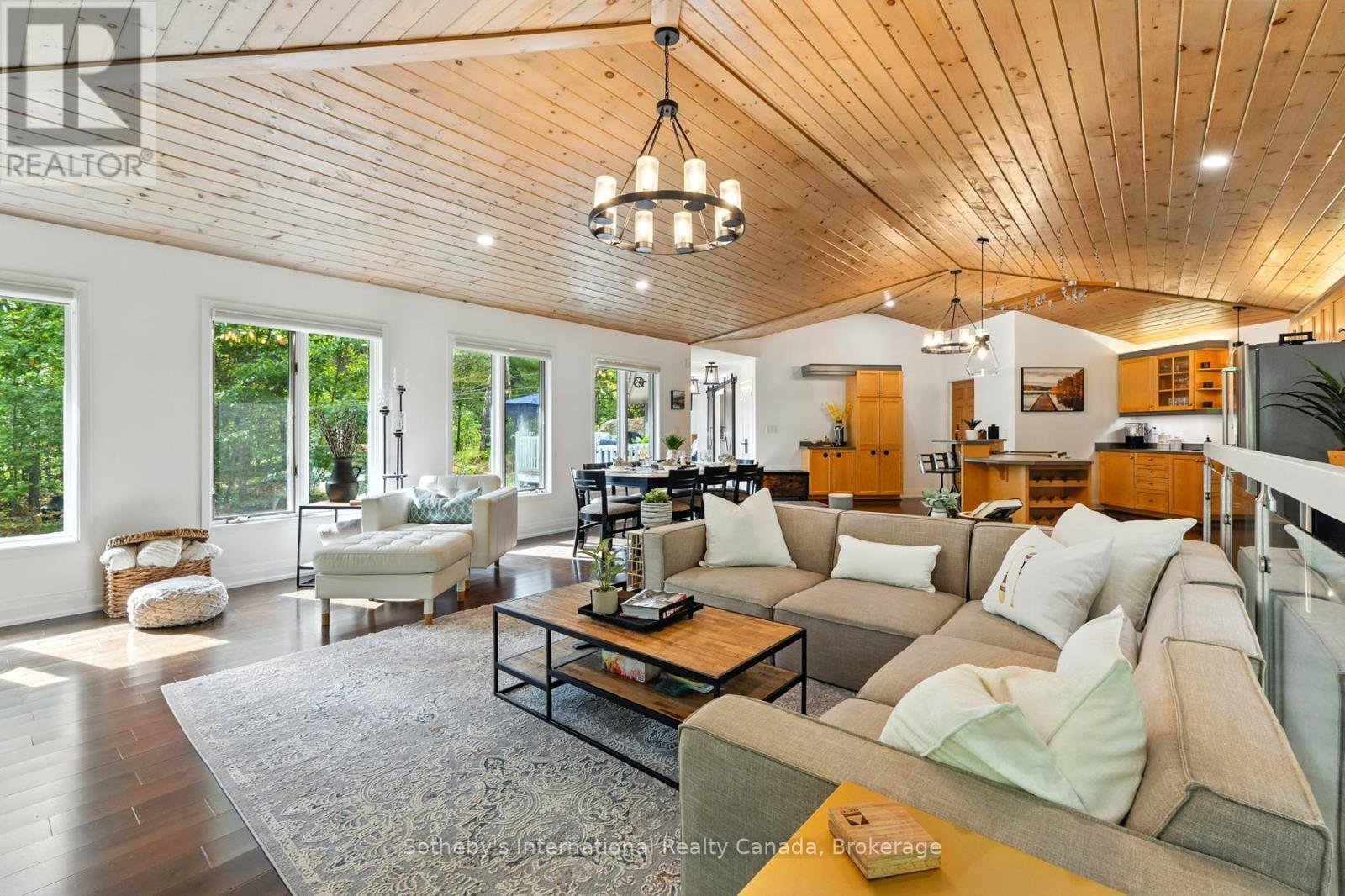 1060 North Kahshe Lake Road, Gravenhurst, Ontario  P0E 1G0 - Photo 17 - X12951024