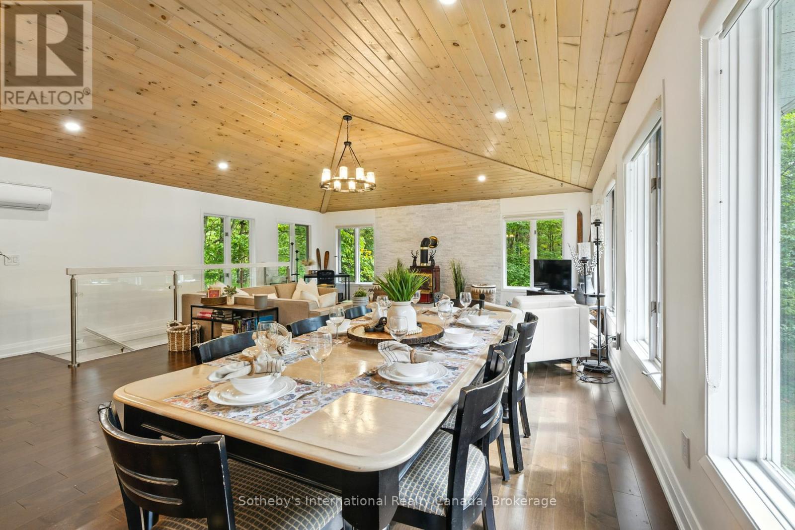 1060 North Kahshe Lake Road, Gravenhurst, Ontario  P0E 1G0 - Photo 8 - X12951024