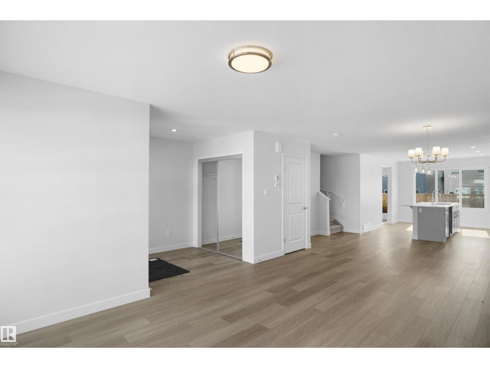 7351 181 Av NW, Edmonton, Alberta  T5Z 0T4 - Photo 5 - E4479825