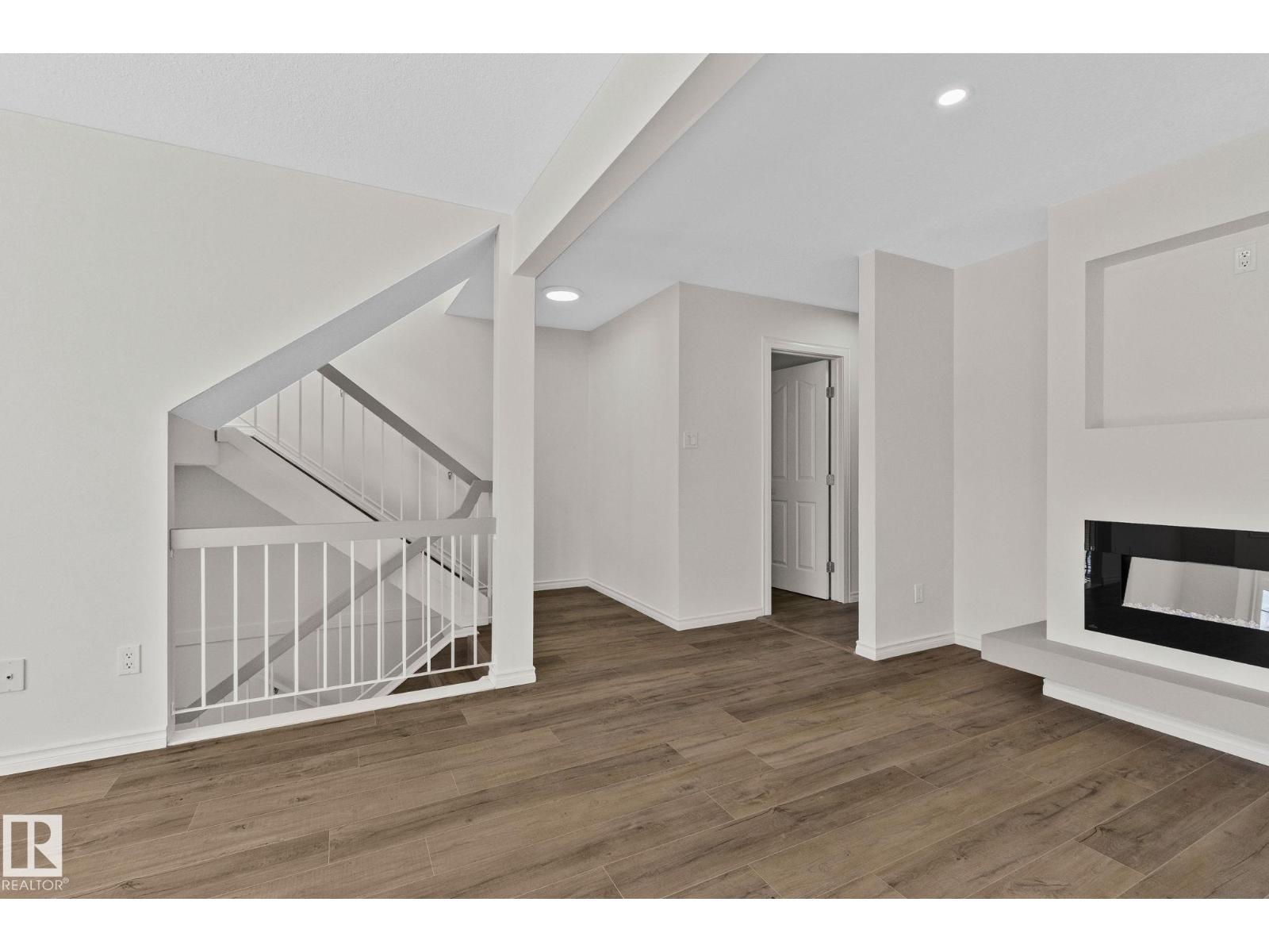 #22 9703 174 St Nw Nw, Edmonton, Alberta  T5T 6C5 - Photo 2 - E4475752