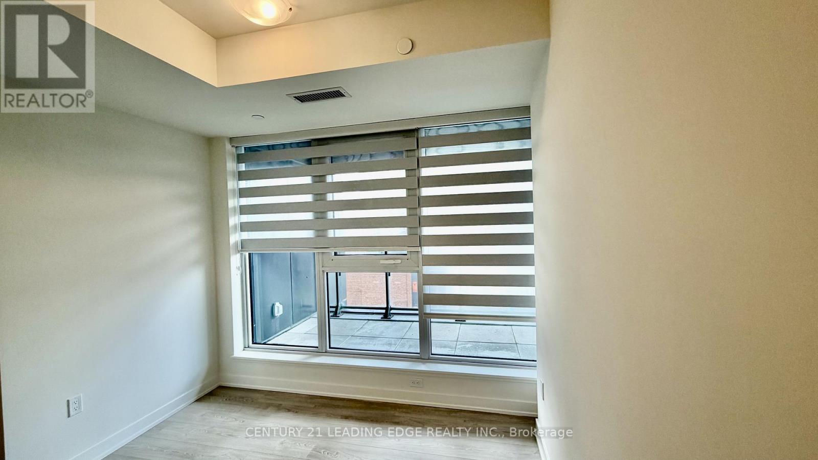 703 - 5 Quarrington Lane, Toronto, Ontario  M3C 1H7 - Photo 4 - C12904558