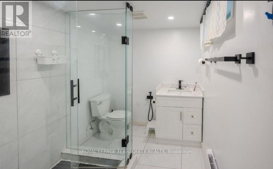 25 Bailey Crescent, Aurora, Ontario  L4G 2B2 - Photo 28 - N12926384