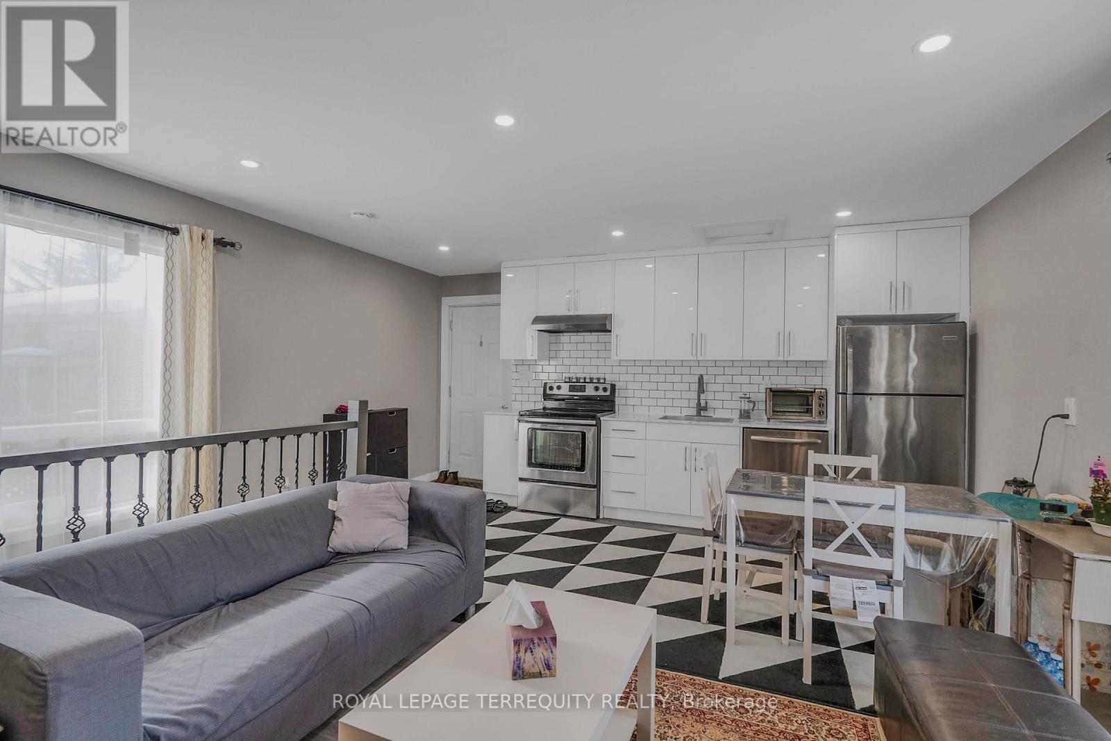 25 Bailey Crescent, Aurora, Ontario  L4G 2B2 - Photo 33 - N12926384