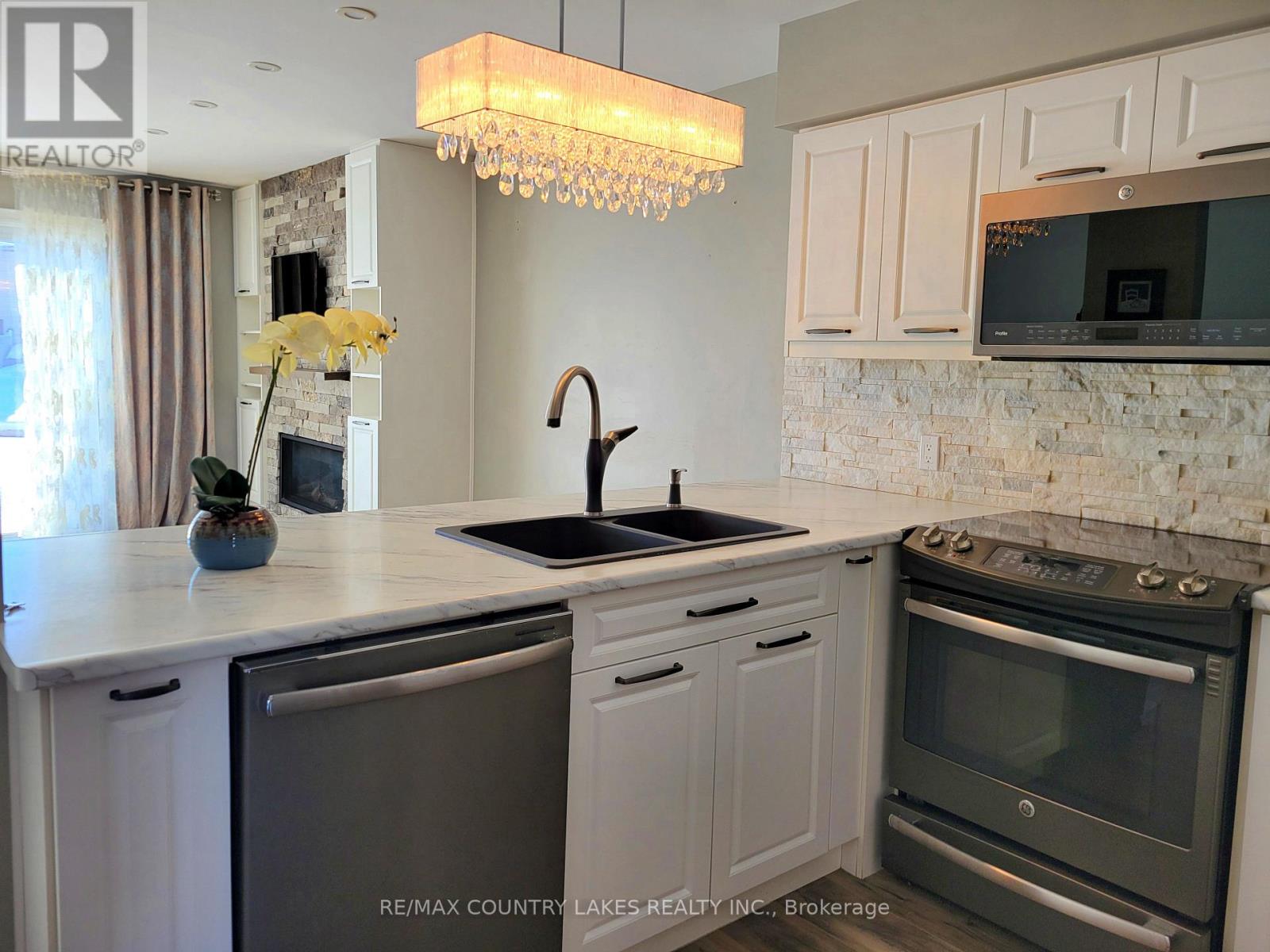 35 - 21 Laguna Parkway, Ramara, Ontario  L0K 1B0 - Photo 11 - S12830846