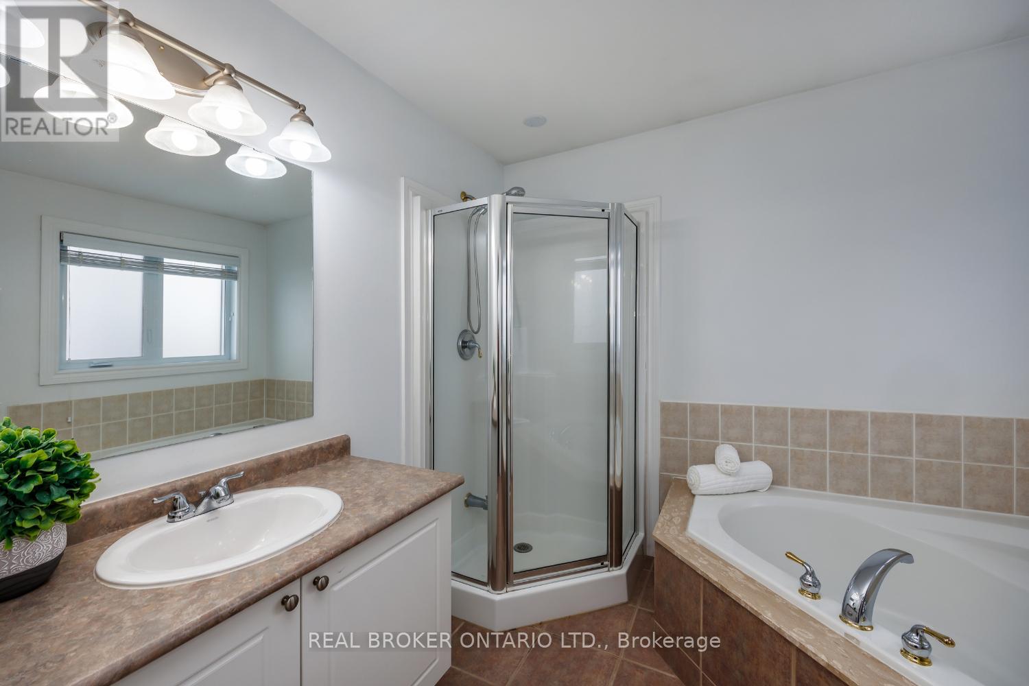 125 Hutton Place, Clarington, Ontario  L1C 5K2 - Photo 29 - E12951072