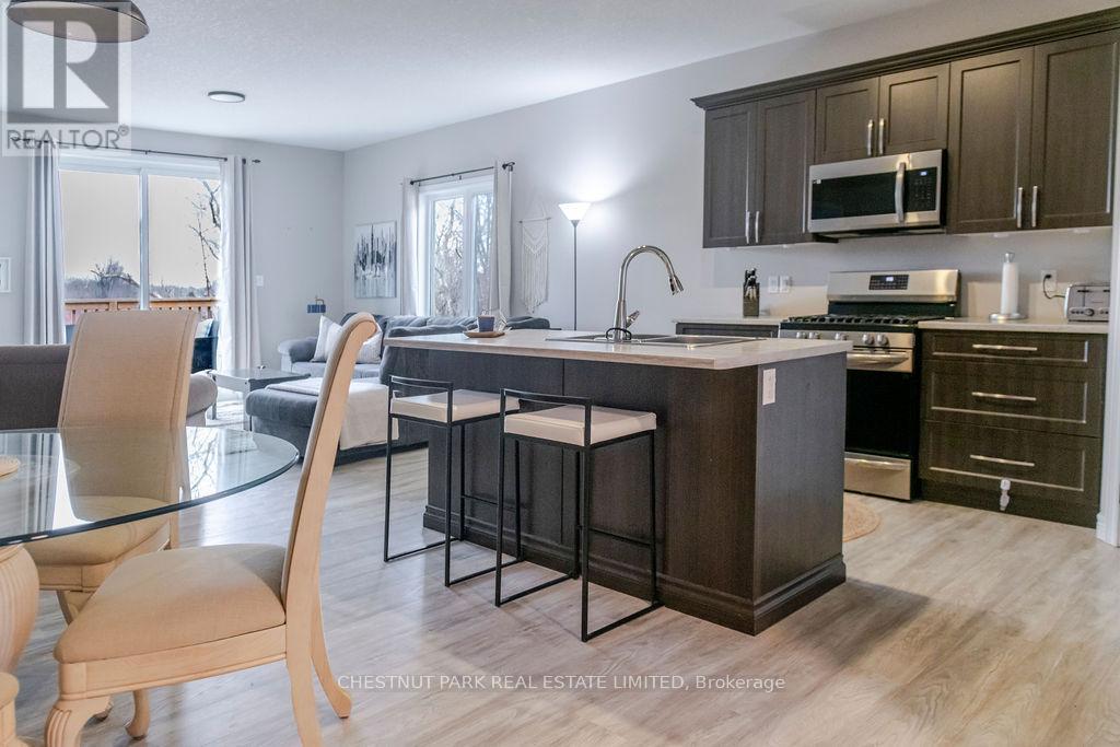 27 Dayton Court, Prince Edward County, Ontario  K0K 2T0 - Photo 6 - X12708372