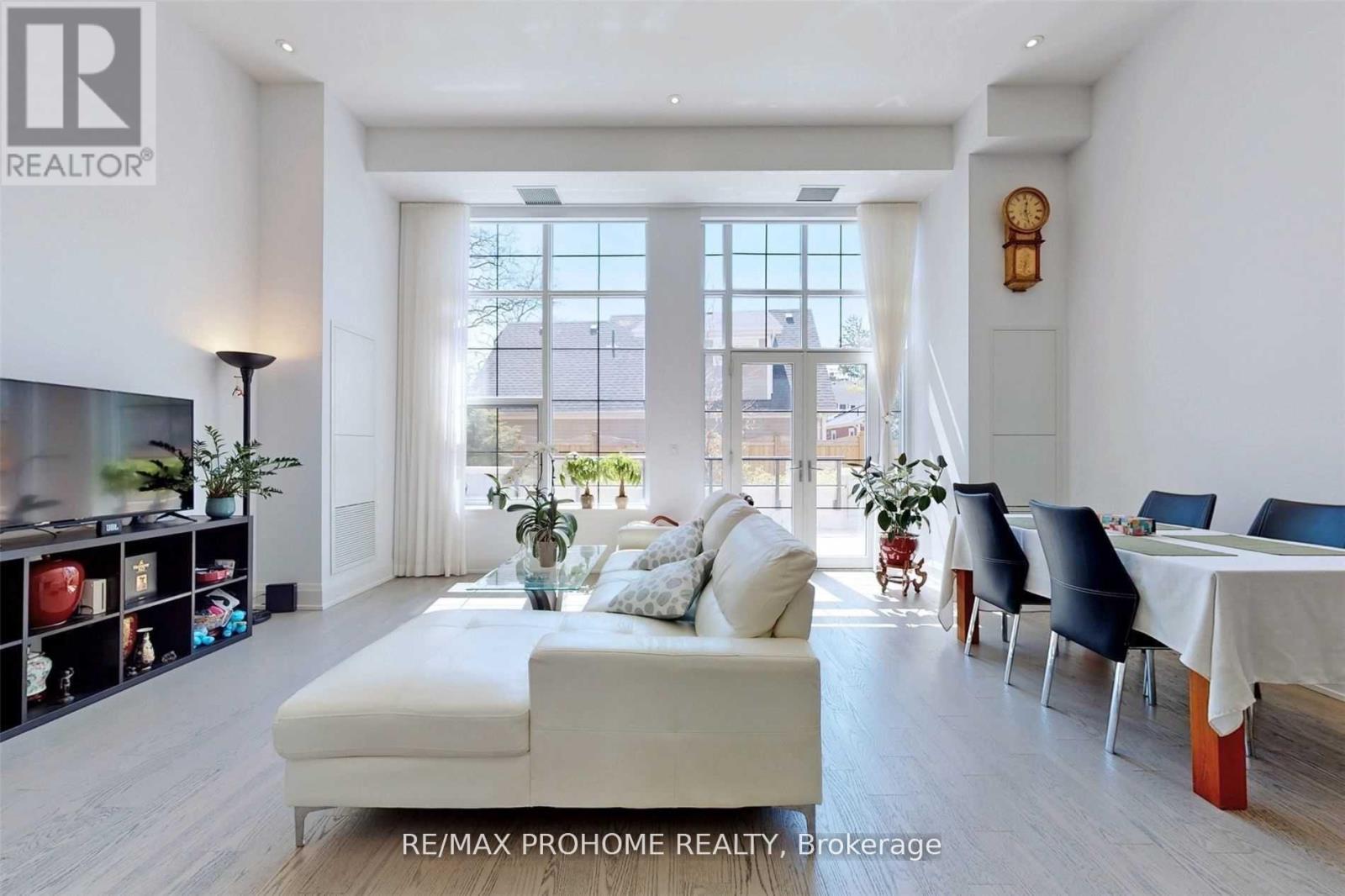 108 - 20 Fred Varley Drive, Markham, Ontario  L3R 1S4 - Photo 9 - N12950490