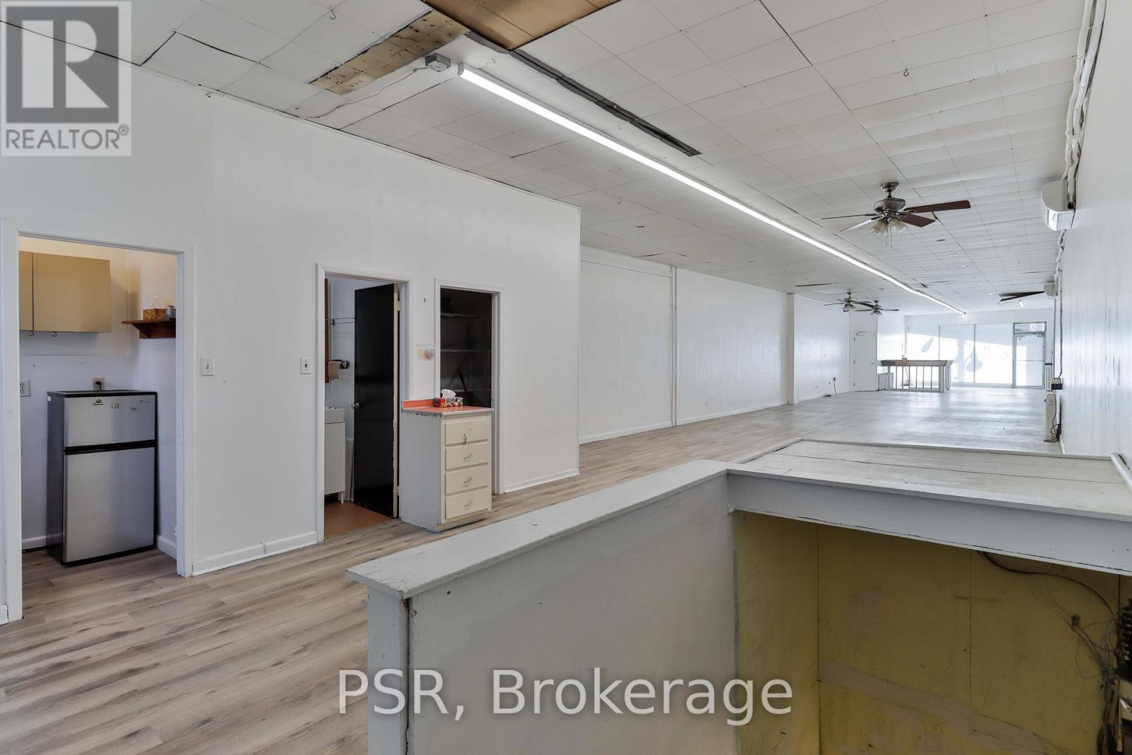 1702 Queen Street W, Toronto, Ontario  M6R 1B3 - Photo 5 - W12947902