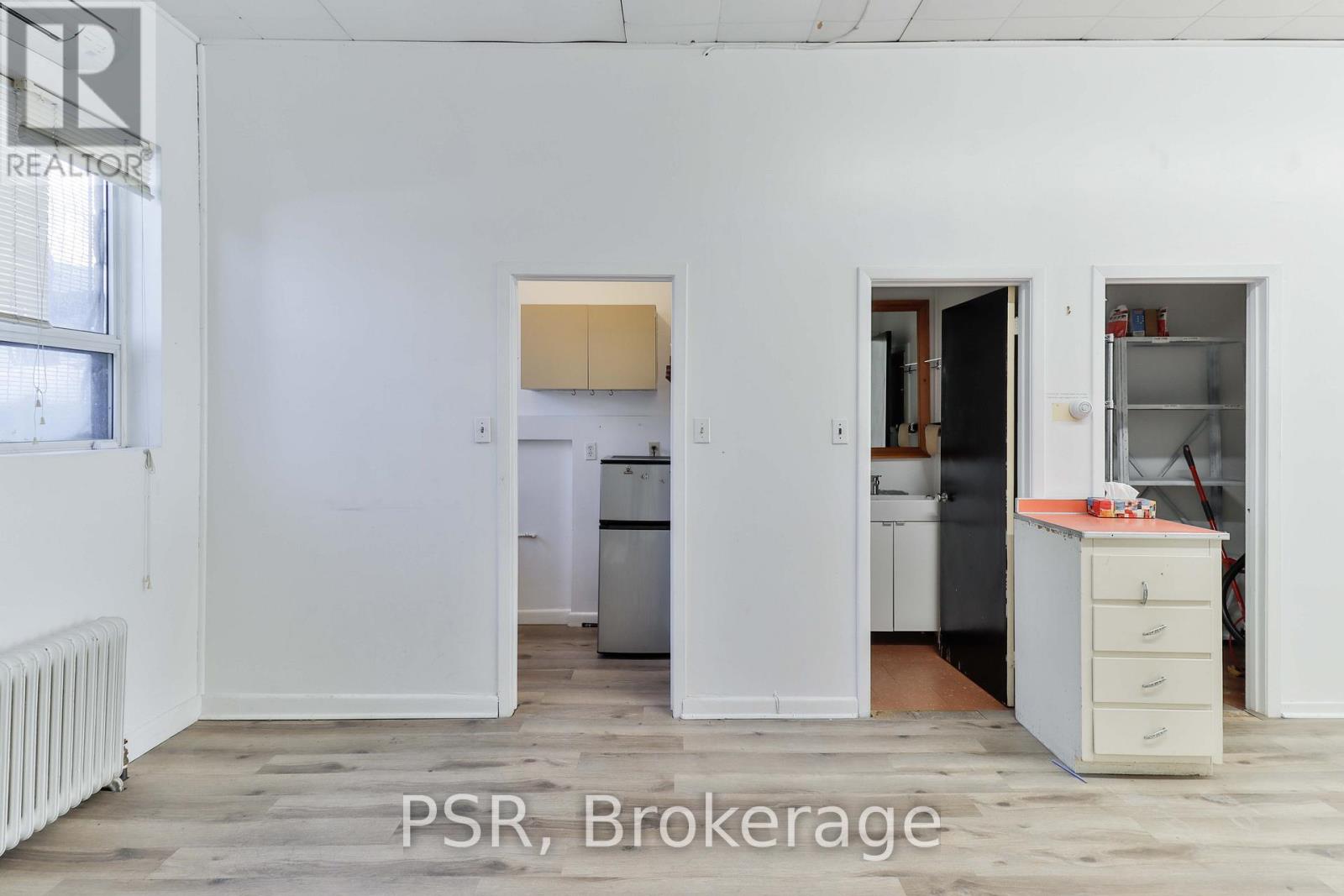 1702 Queen Street W, Toronto, Ontario  M6R 1B3 - Photo 6 - W12947902