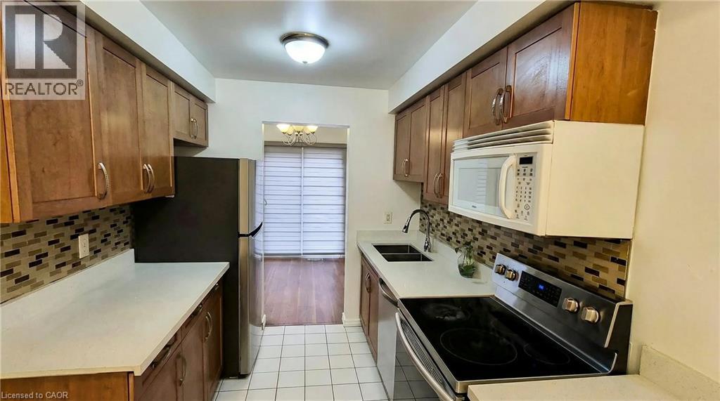 1039 Cedarglen Gate Unit# 15, Mississauga, Ontario  L5G 3A7 - Photo 10 - 40813024