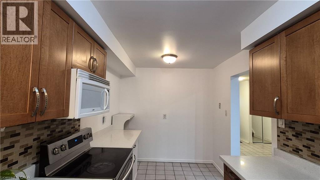 1039 Cedarglen Gate Unit# 15, Mississauga, Ontario  L5G 3A7 - Photo 12 - 40813024