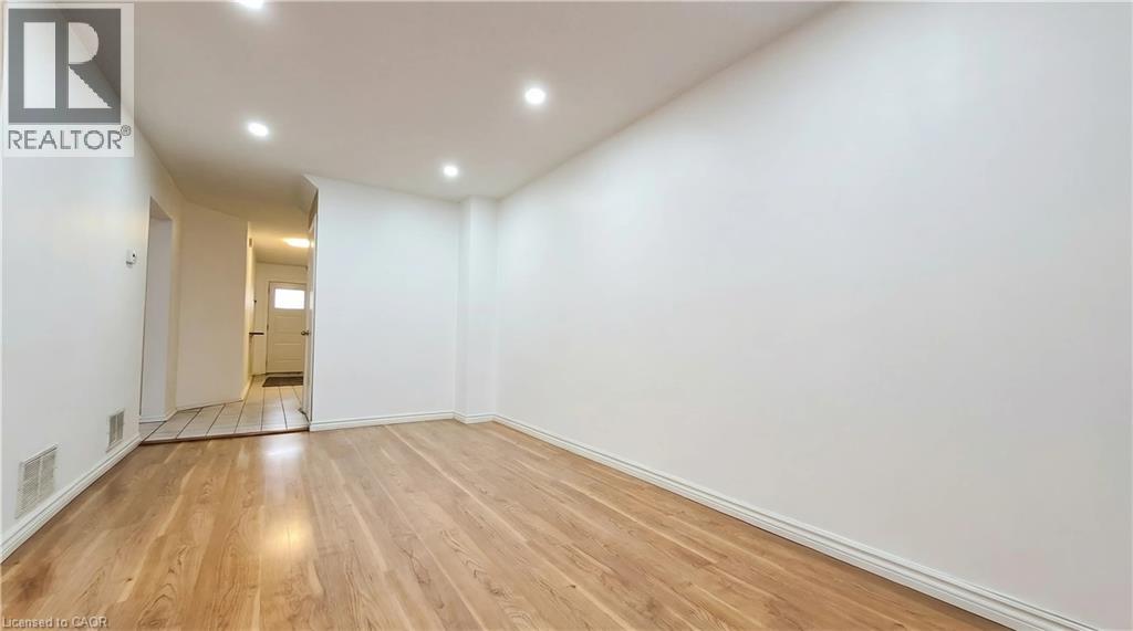 1039 Cedarglen Gate Unit# 15, Mississauga, Ontario  L5G 3A7 - Photo 6 - 40813024