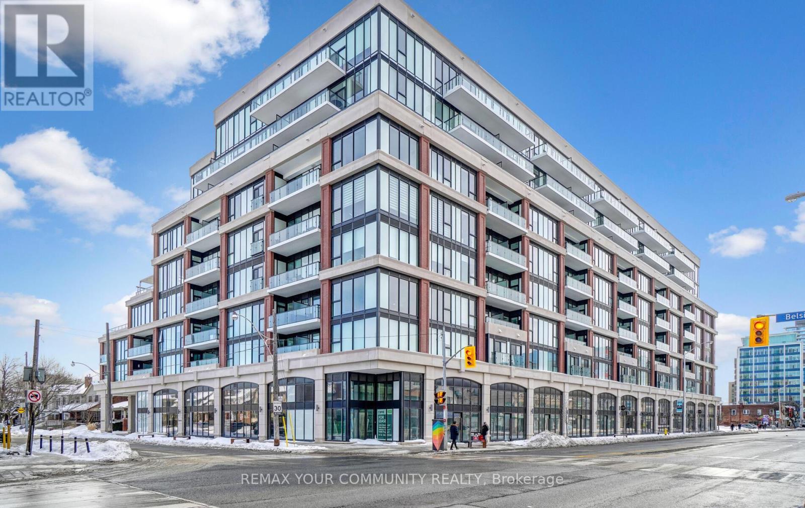718 - 1 BELSIZE DRIVE, Toronto, Ontario