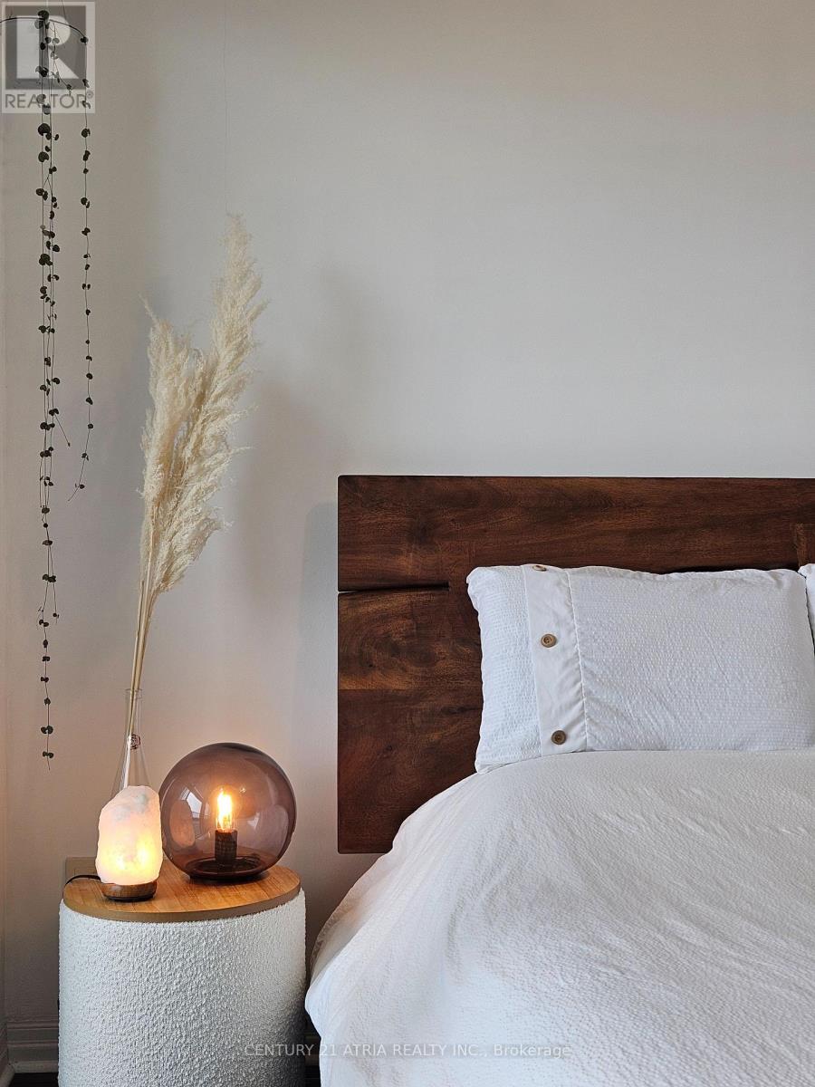 317 - 2015 SHEPPARD AVENUE E, Toronto, Ontario