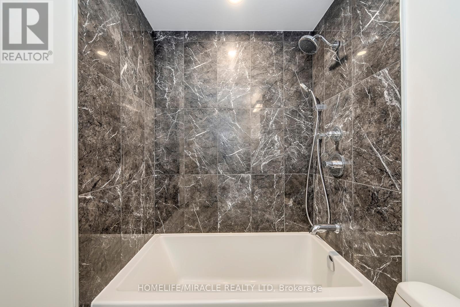 3210 - 125 Blue Jays Way, Toronto, Ontario  M5V 0N5 - Photo 23 - C12951080