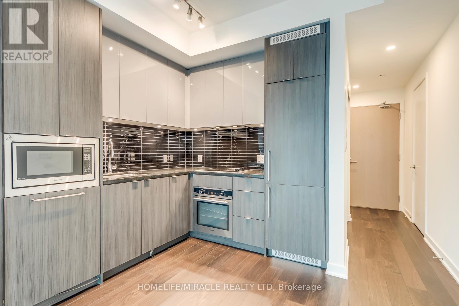 3210 - 125 Blue Jays Way, Toronto, Ontario  M5V 0N5 - Photo 8 - C12951080