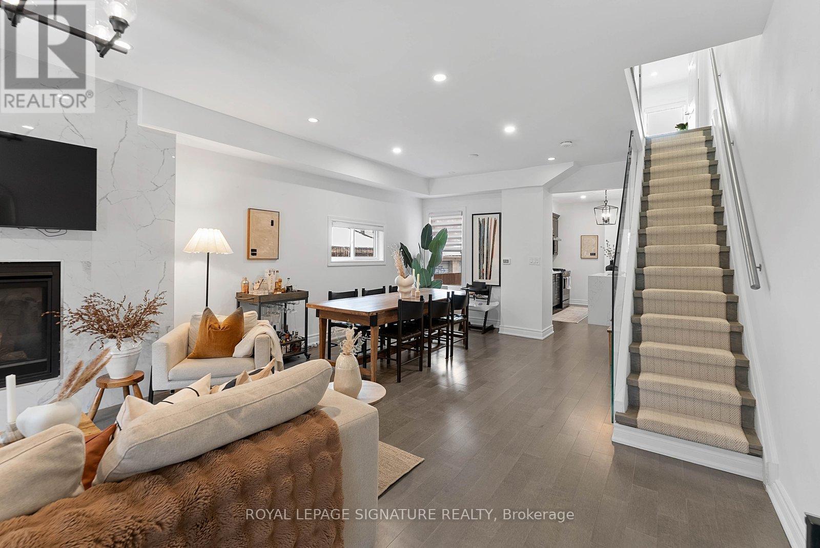 15 Yarmouth Road, Toronto, Ontario  M6G 1W7 - Photo 4 - C12951092