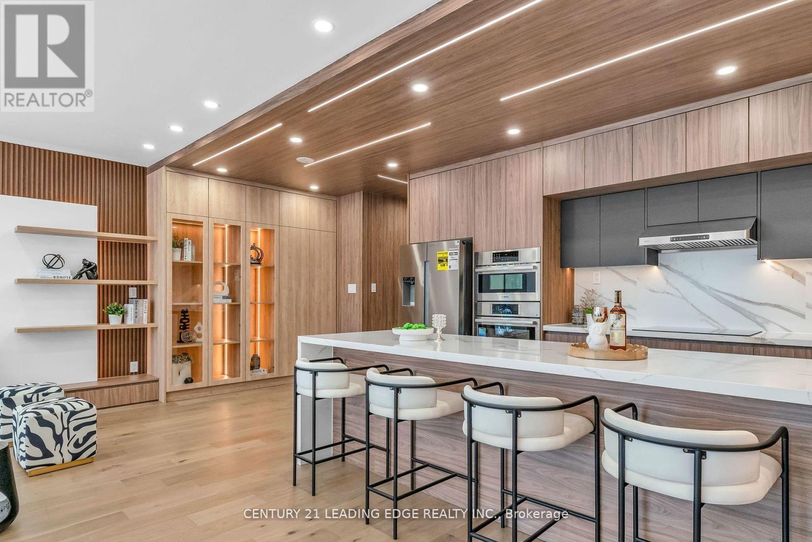 208 - 1 Watergarden Way, Toronto, Ontario  M2K 2Z7 - Photo 10 - C12951118