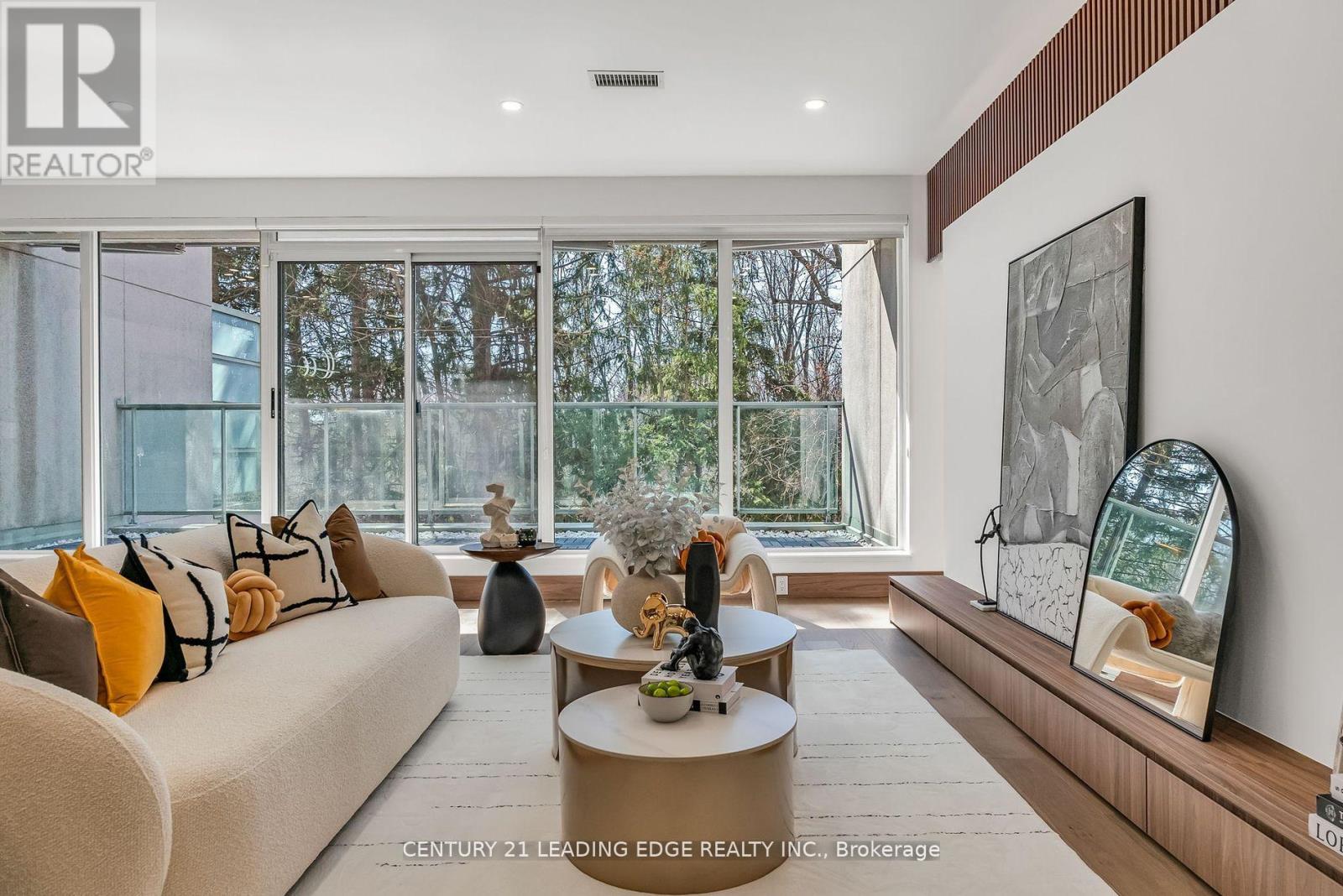 208 - 1 Watergarden Way, Toronto, Ontario  M2K 2Z7 - Photo 19 - C12951118