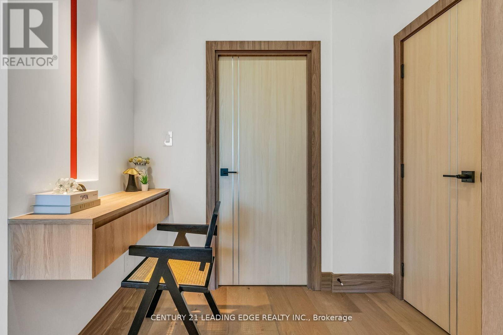 208 - 1 Watergarden Way, Toronto, Ontario  M2K 2Z7 - Photo 41 - C12951118