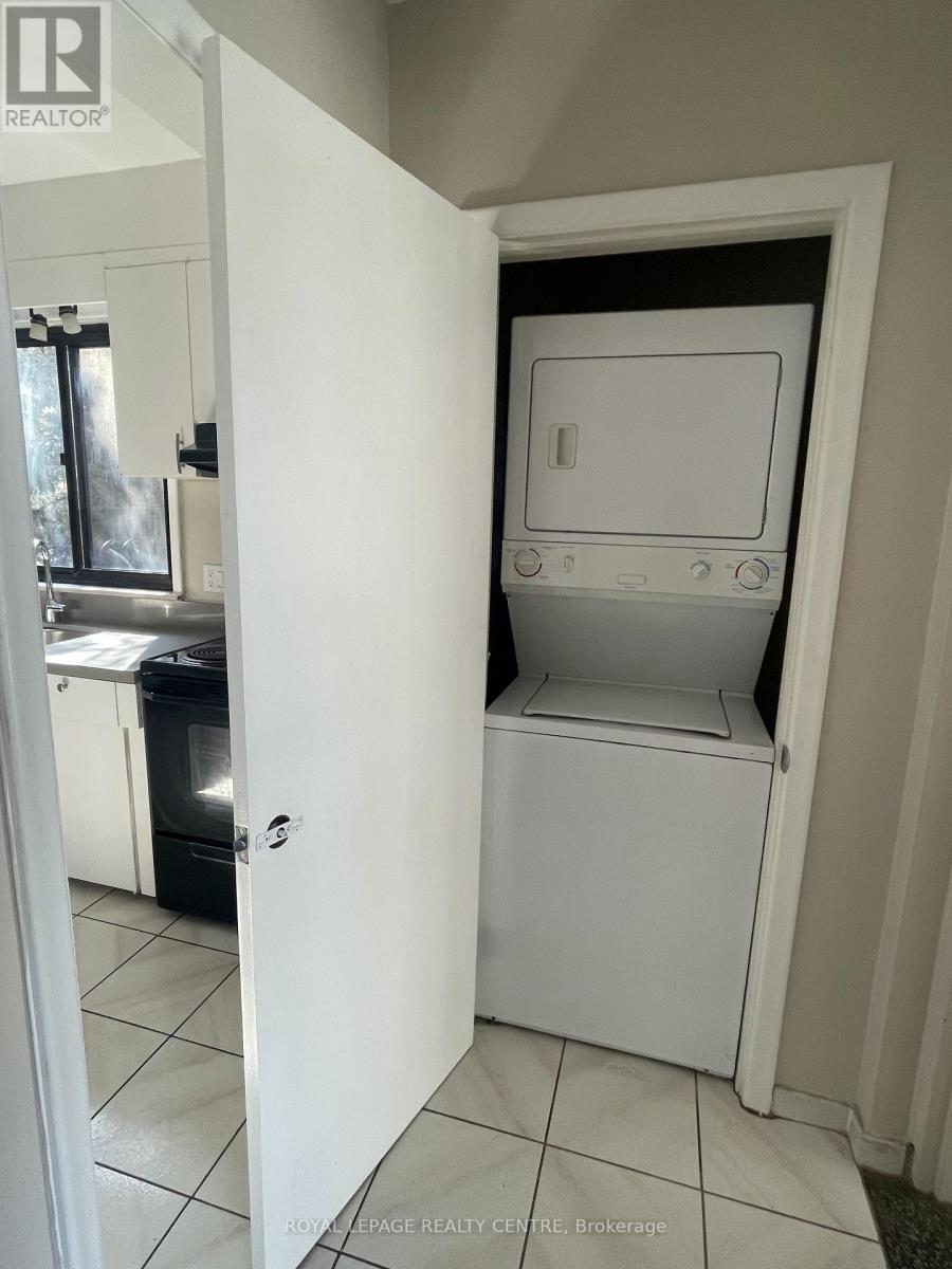 Unit 3 - 339 Sheppard Avenue E, Toronto, Ontario  M2N 3B3 - Photo 16 - C12951124