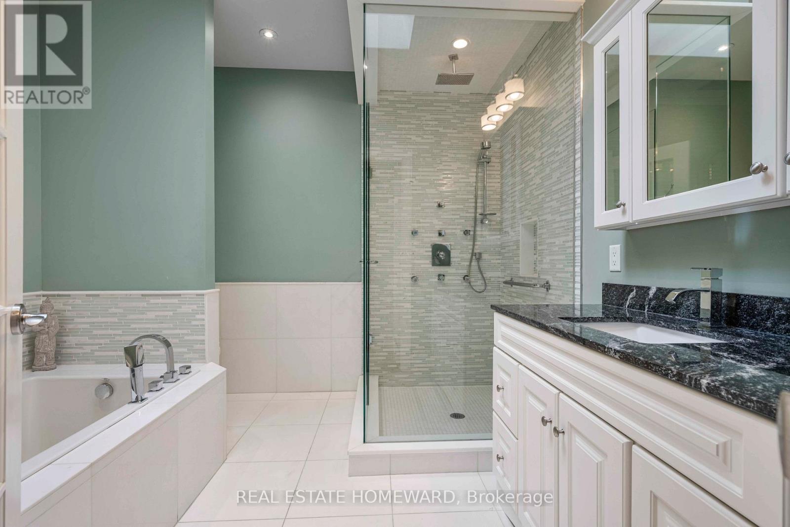 329 Cranbrooke Avenue, Toronto, Ontario  M5M 1M9 - Photo 28 - C12951126