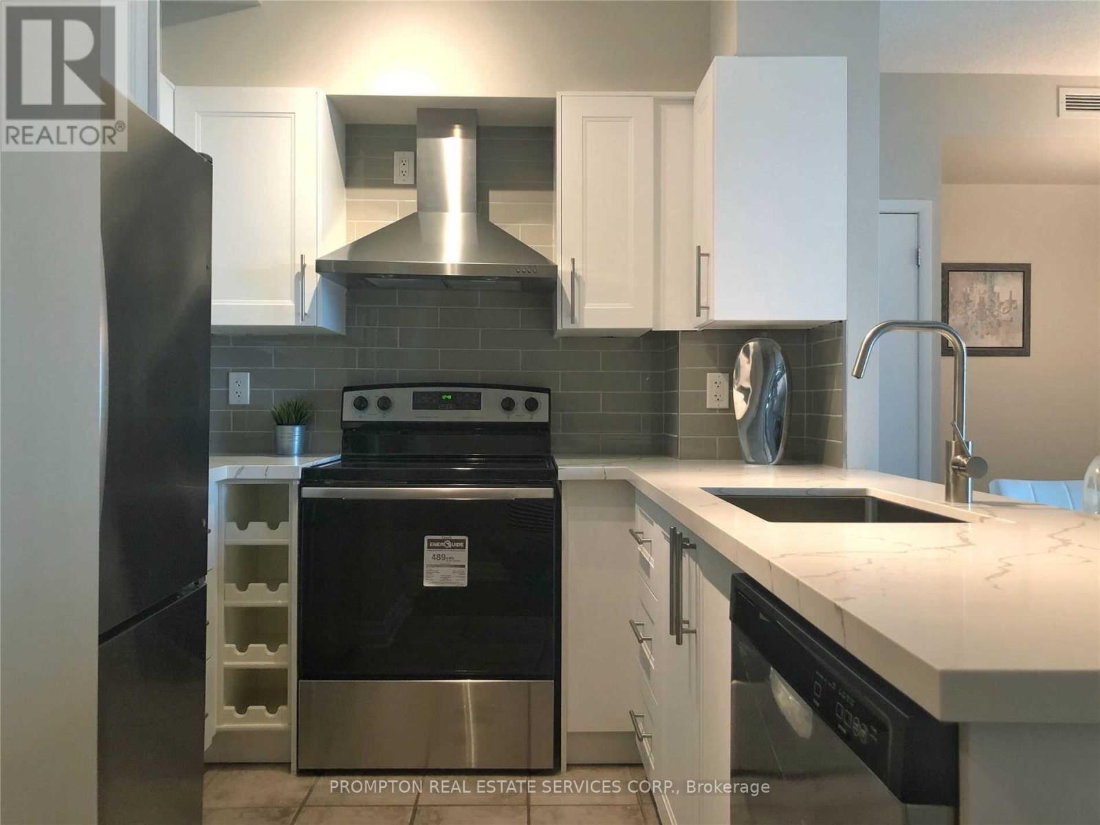 1201 - 231 Fort York Boulevard, Toronto, Ontario  M5V 1B2 - Photo 5 - C12951182