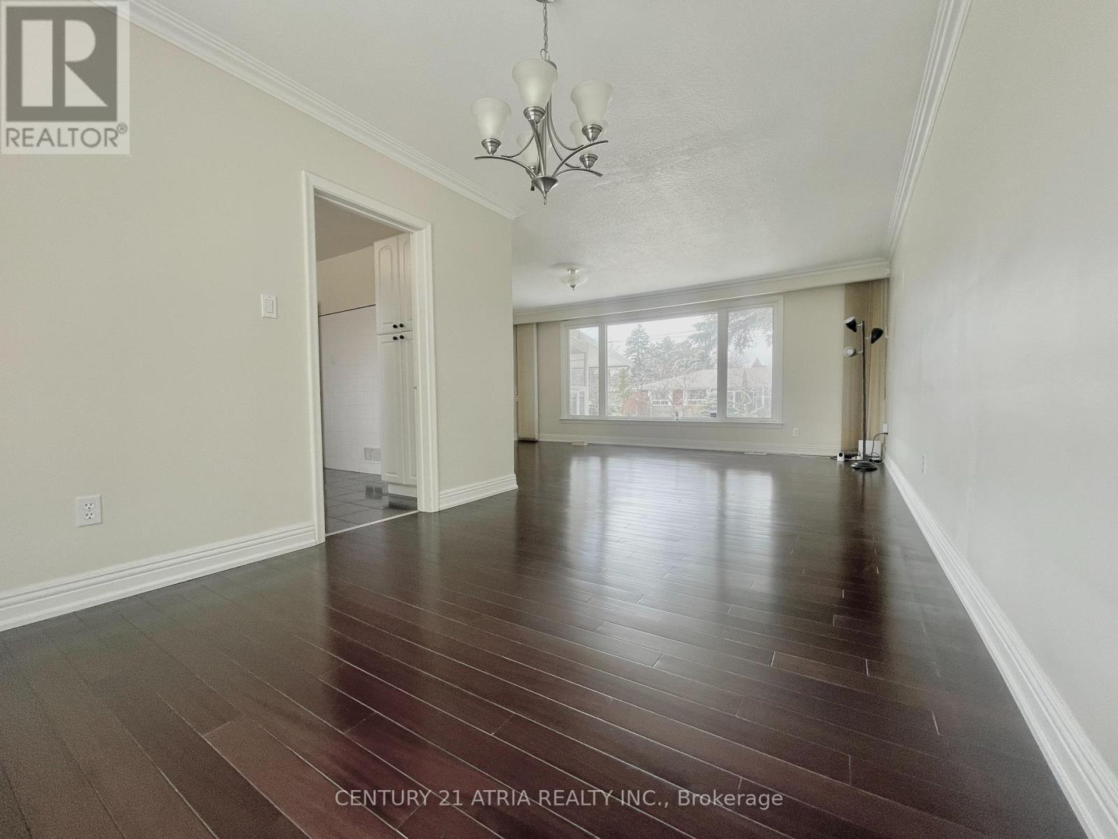 Upper Unit - 45 Ambrose Road, Toronto, Ontario  M2K 1S2 - Photo 3 - C12951220
