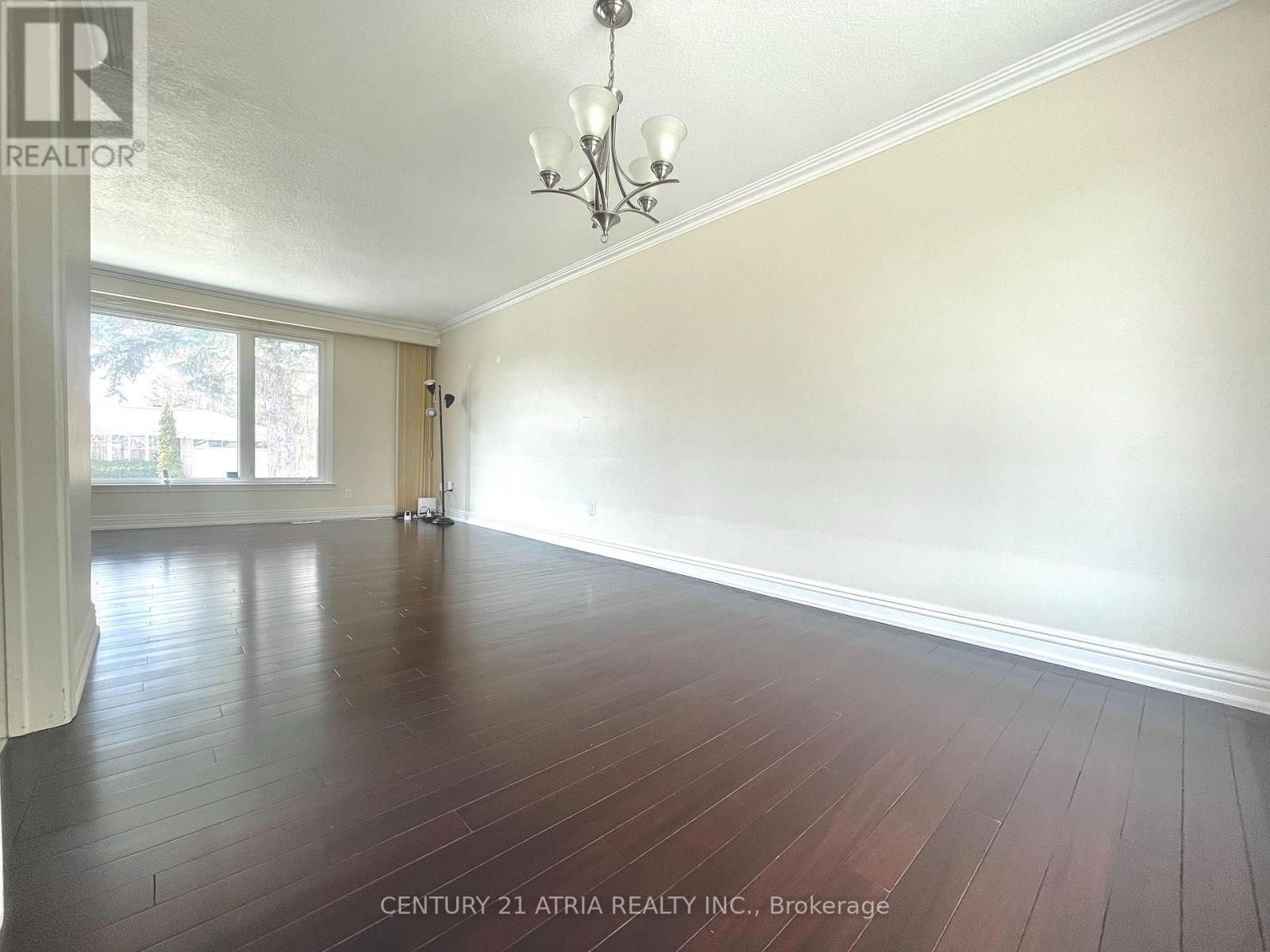 Upper Unit - 45 Ambrose Road, Toronto, Ontario  M2K 1S2 - Photo 5 - C12951220