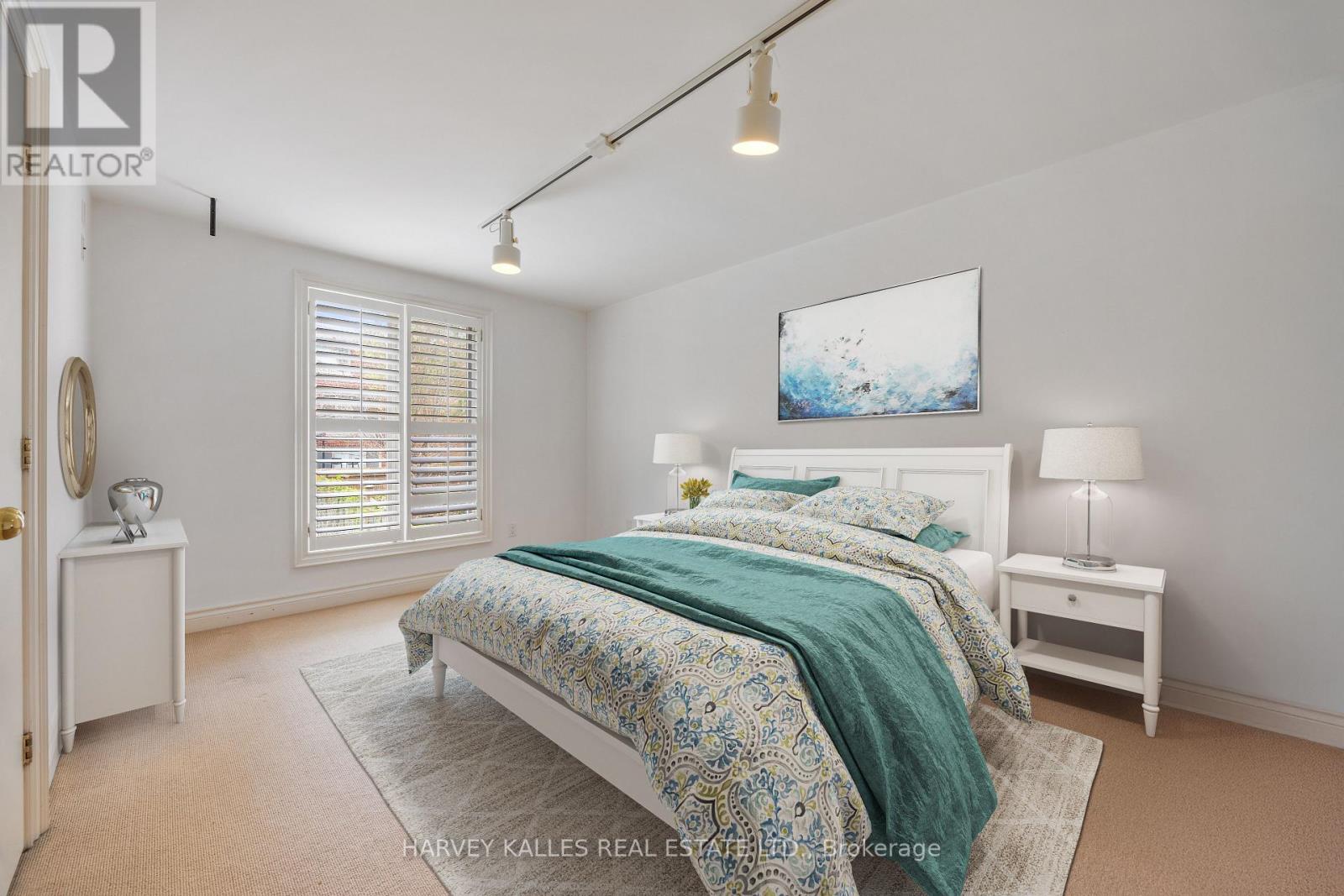 26 Forest Ridge Drive, Toronto, Ontario  M6B 1H3 - Photo 25 - C12951222