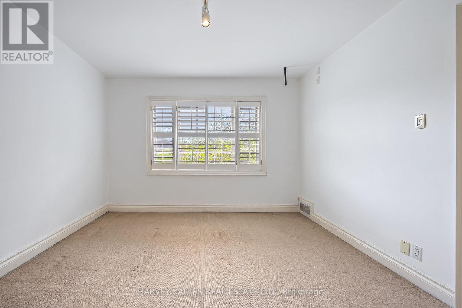 26 Forest Ridge Drive, Toronto, Ontario  M6B 1H3 - Photo 26 - C12951222