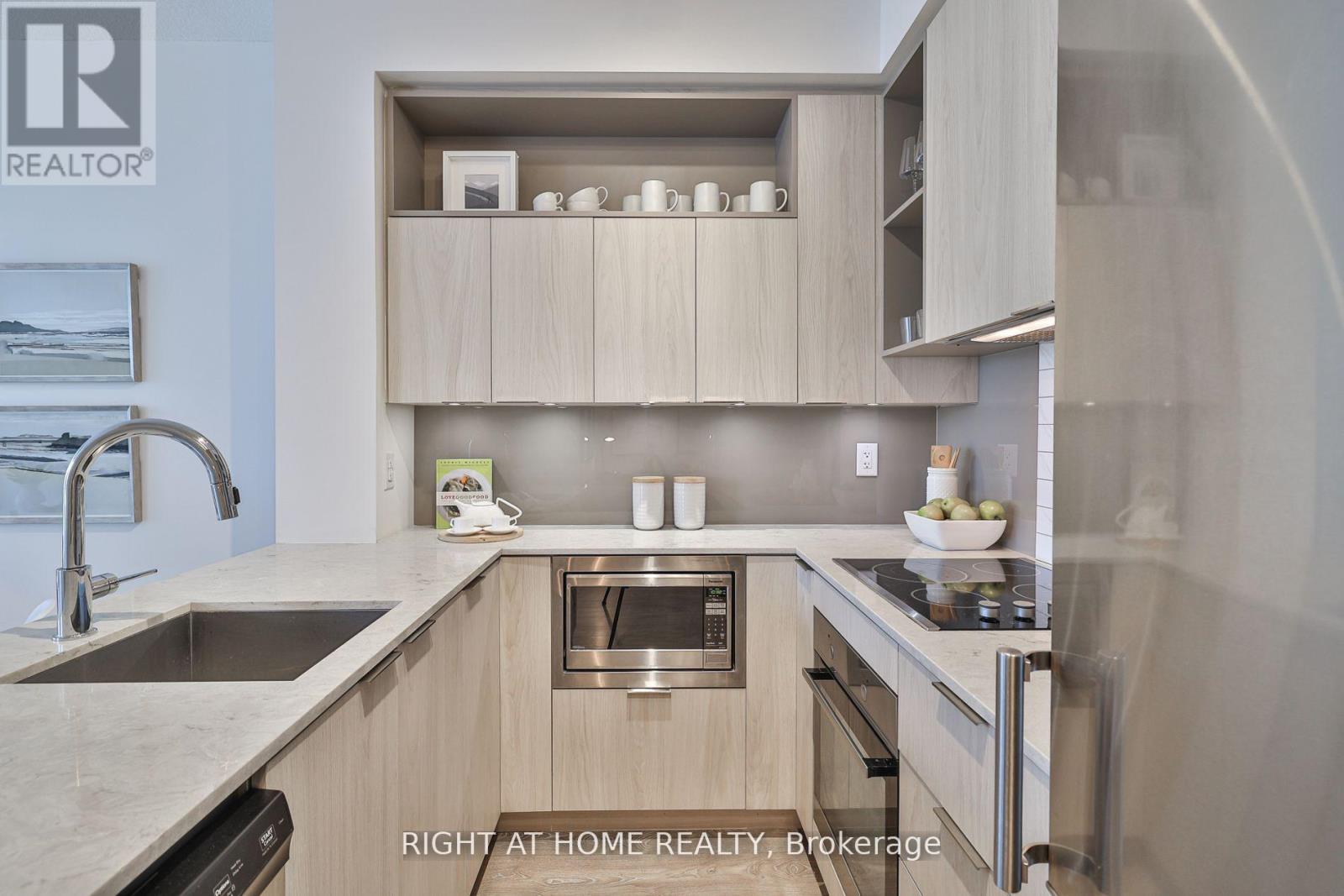 308 - 200 Sackville Street, Toronto, Ontario  M5A 0B9 - Photo 13 - C12951254