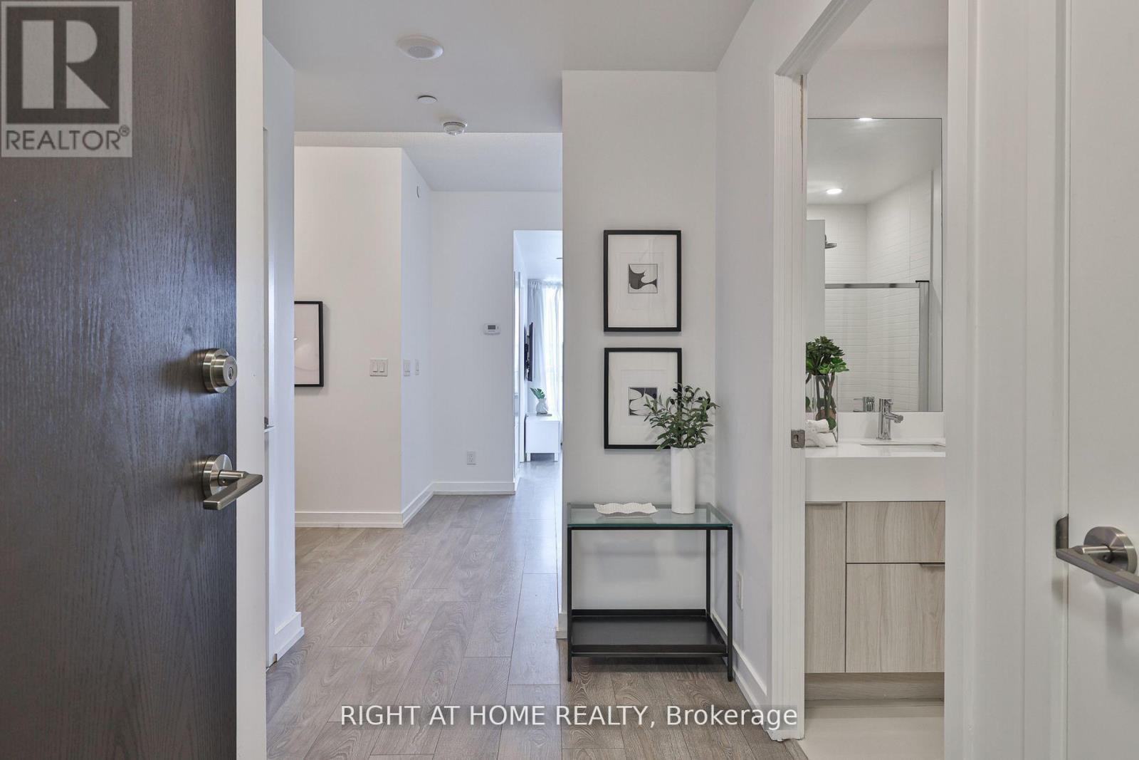 308 - 200 Sackville Street, Toronto, Ontario  M5A 0B9 - Photo 4 - C12951254