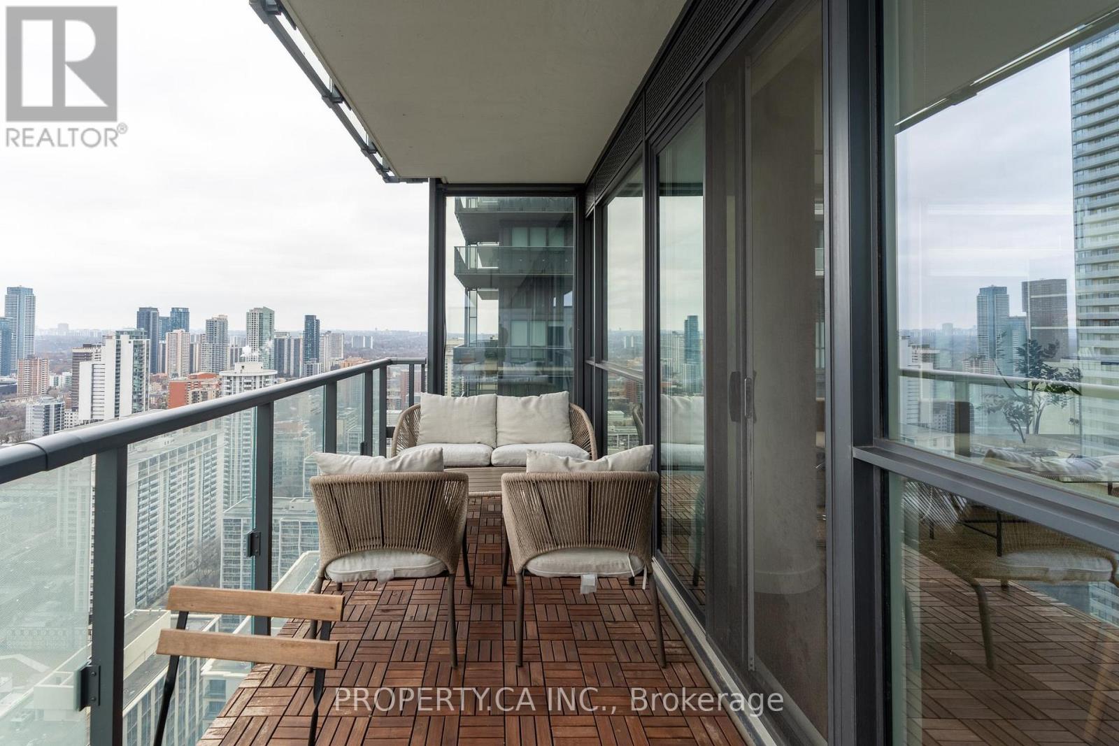 3308 - 15 Grenville Street, Toronto, Ontario  M4Y 0B9 - Photo 12 - C12951270