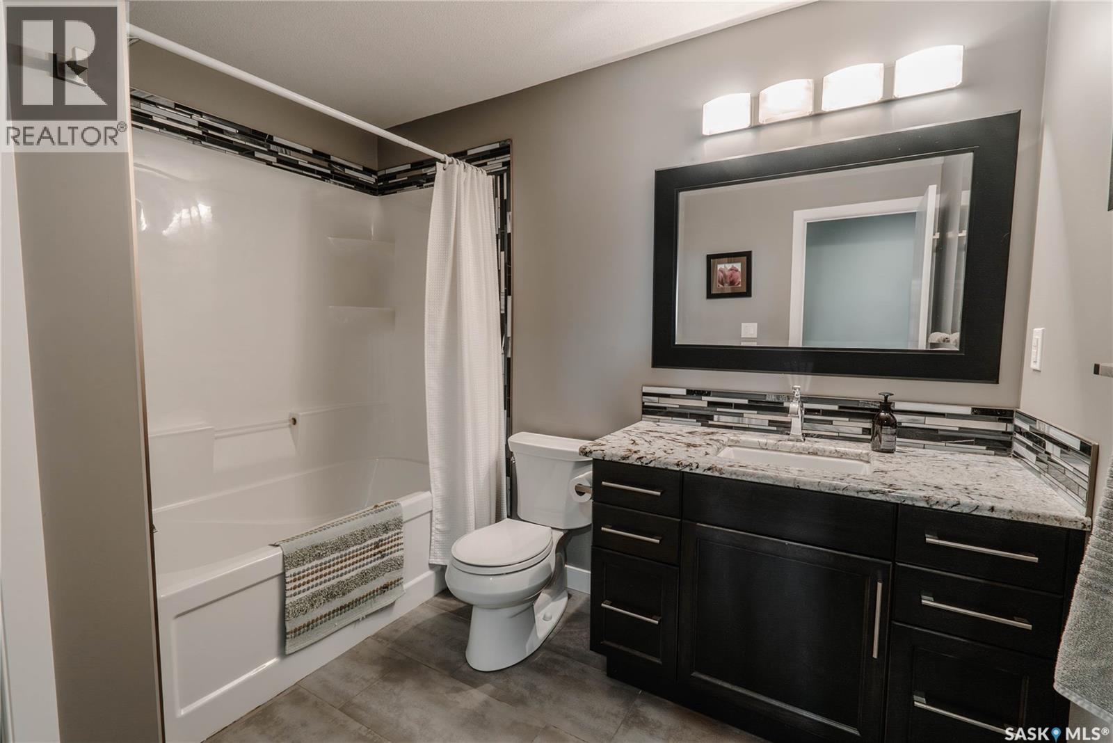 17 Sunrise Drive N, Dundurn Rm No. 314, Saskatchewan  S0K 1K0 - Photo 35 - SK031901