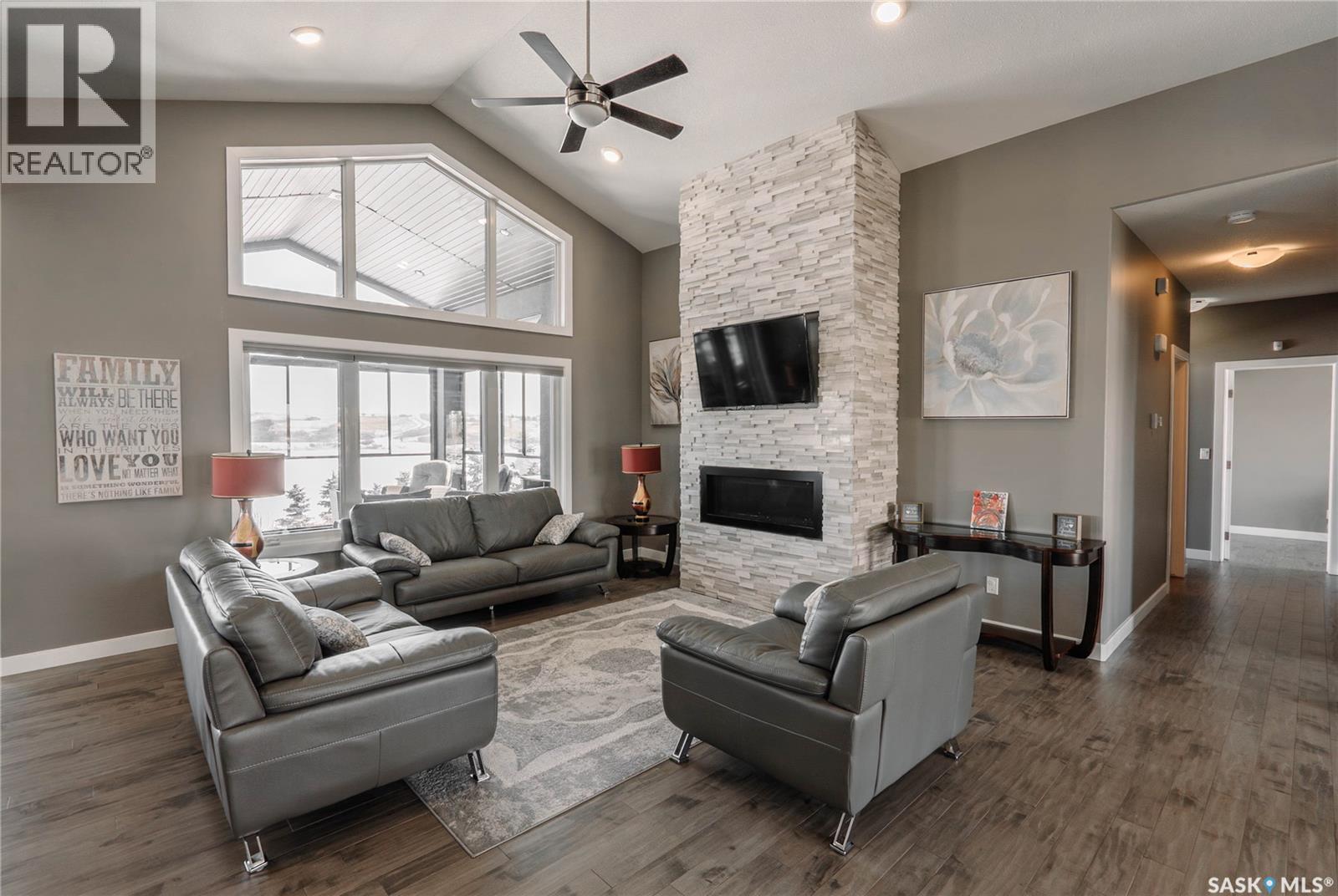 17 Sunrise Drive N, Dundurn Rm No. 314, Saskatchewan  S0K 1K0 - Photo 6 - SK031901