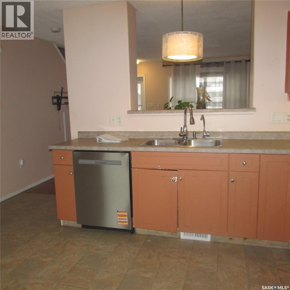 2164 Toronto Street, Regina, Saskatchewan  S4P 0B8 - Photo 7 - SK031838